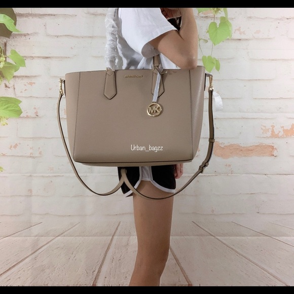 Michael Kors Kimberly Large 3 in 1 Large Tote - Picture 5 of 9